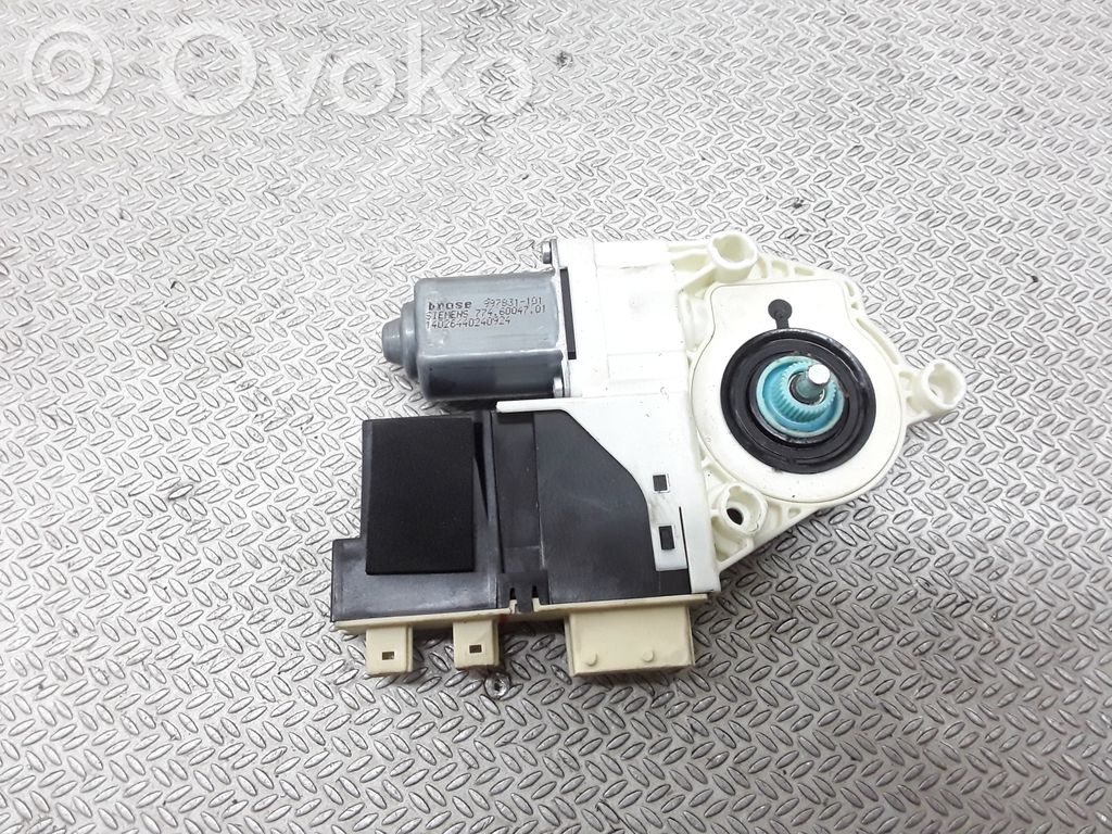 Citroen C4 I Motor del regulador de la ventanilla de la puerta delantera 