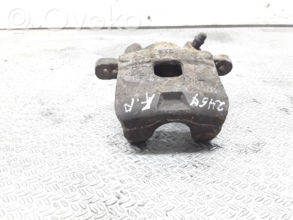 Front brake caliper