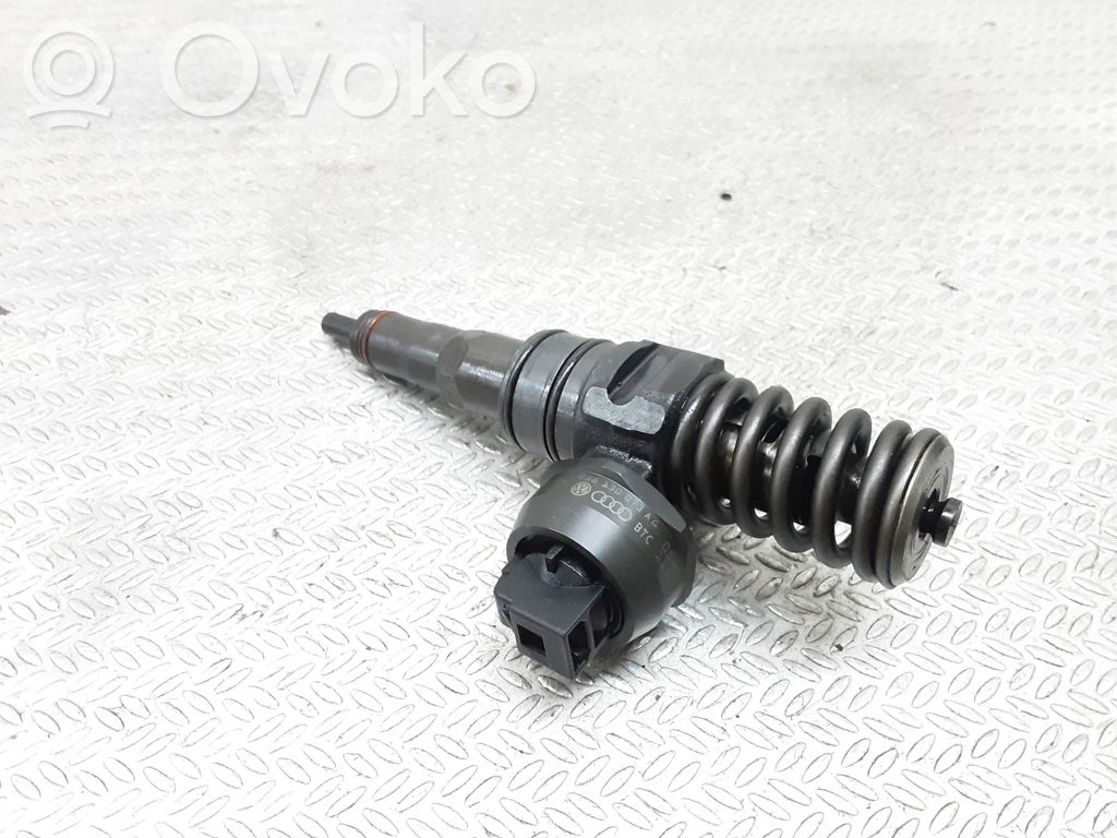 Injektor Einspritzdüse   0414720215,038130073AG