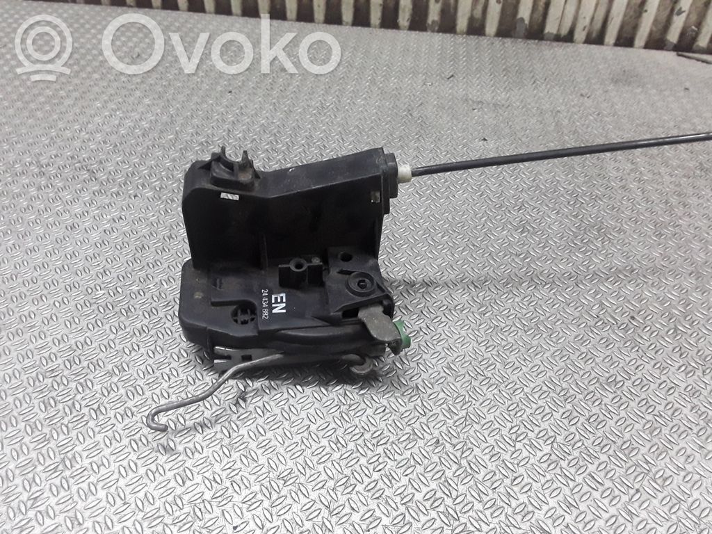 Opel Combo C Priekšpusē slēdzene 