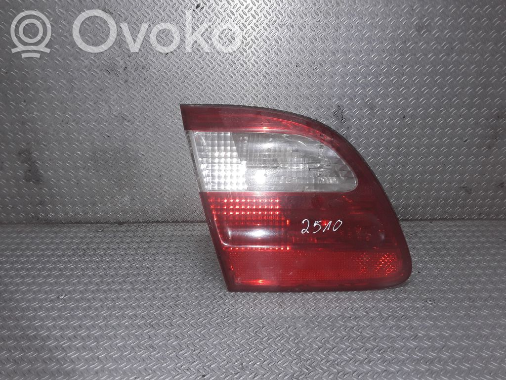 Mercedes-Benz E W211 Luci posteriori del portellone del bagagliaio