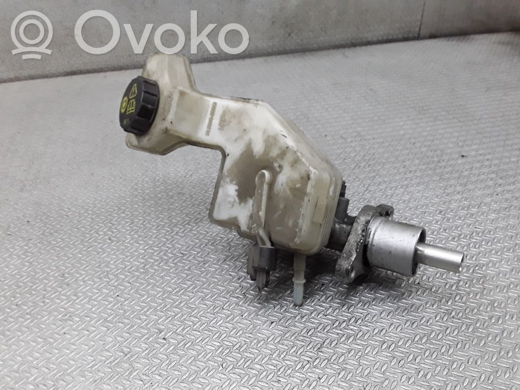 Mazda 3 I Master brake cylinder 