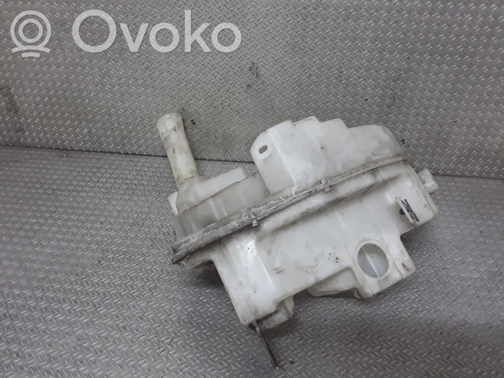 Mazda 5 Logu šķidruma tvertne 