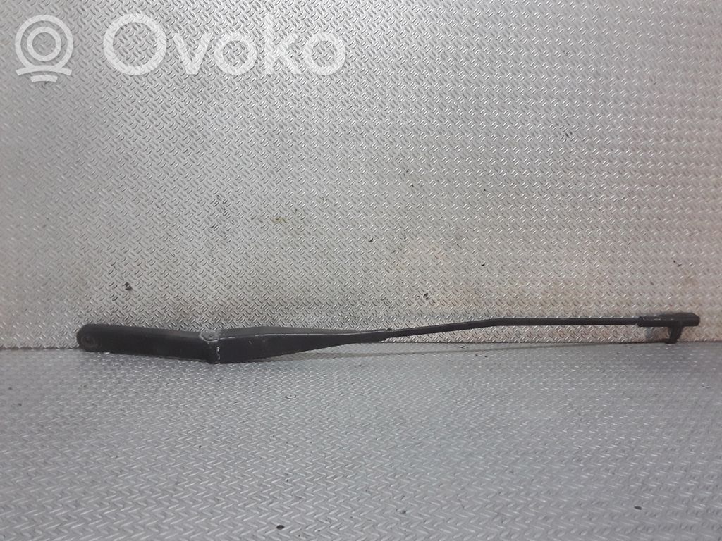 Ford Focus Front wiper blade arm 