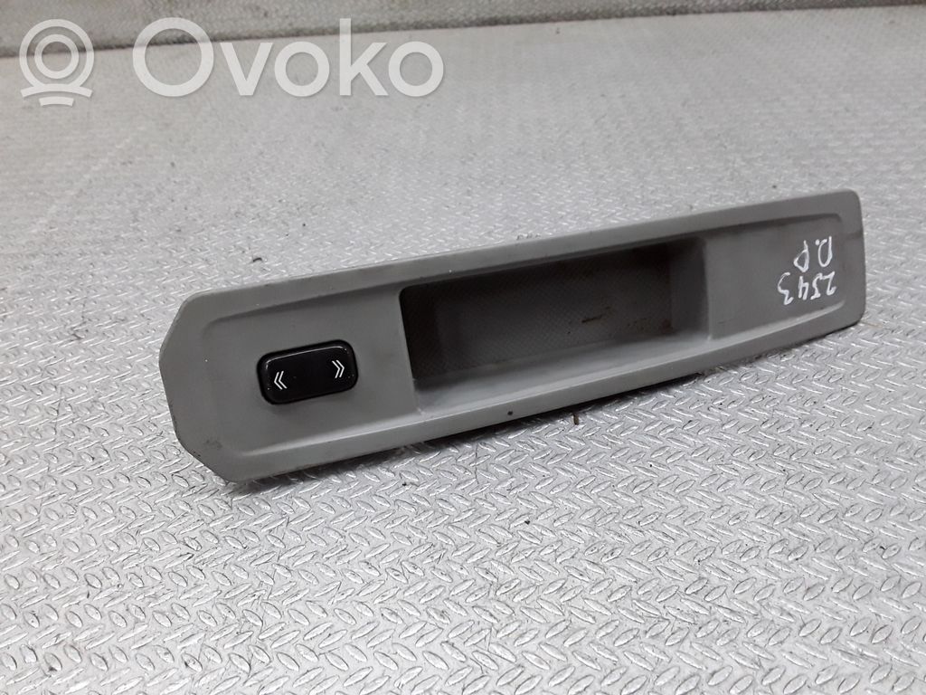 Cadillac CTS Electric window control switch 