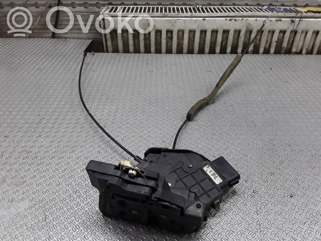 Mazda 3 I Front door lock 