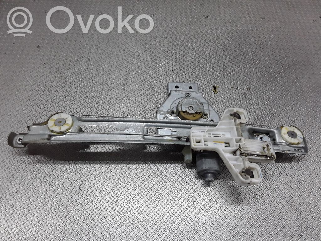 Elektryczny podnośnik szyby drzwi tylnych   05074233AA