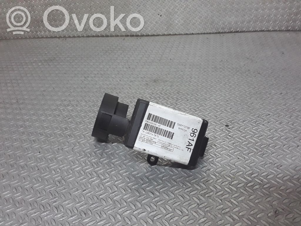 Chrysler Pacifica Imobilaizerio skaitytuvas (antena) 