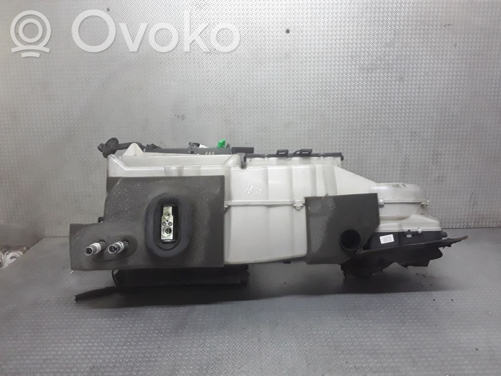 Interior heater climate box assembly   P30643729