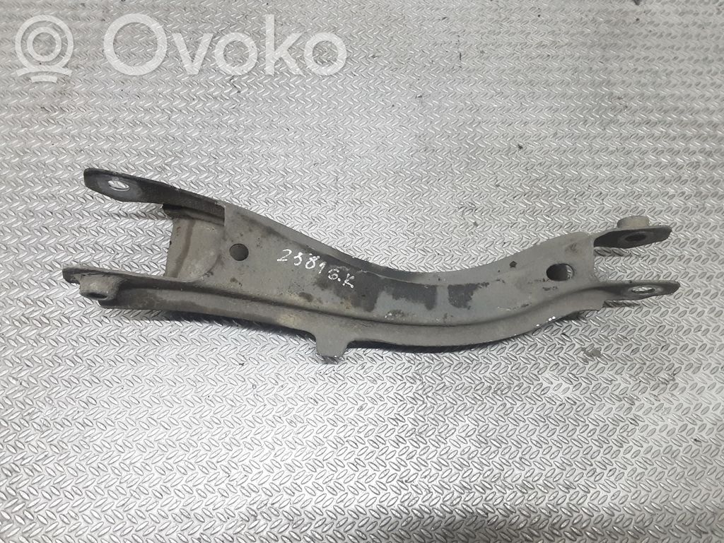 Rear control arm