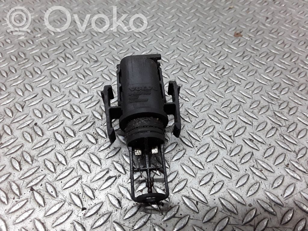 Intake air temperature sensor   9445153