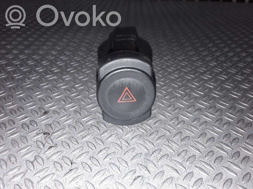 Renault Sandero I Hazard light switch 