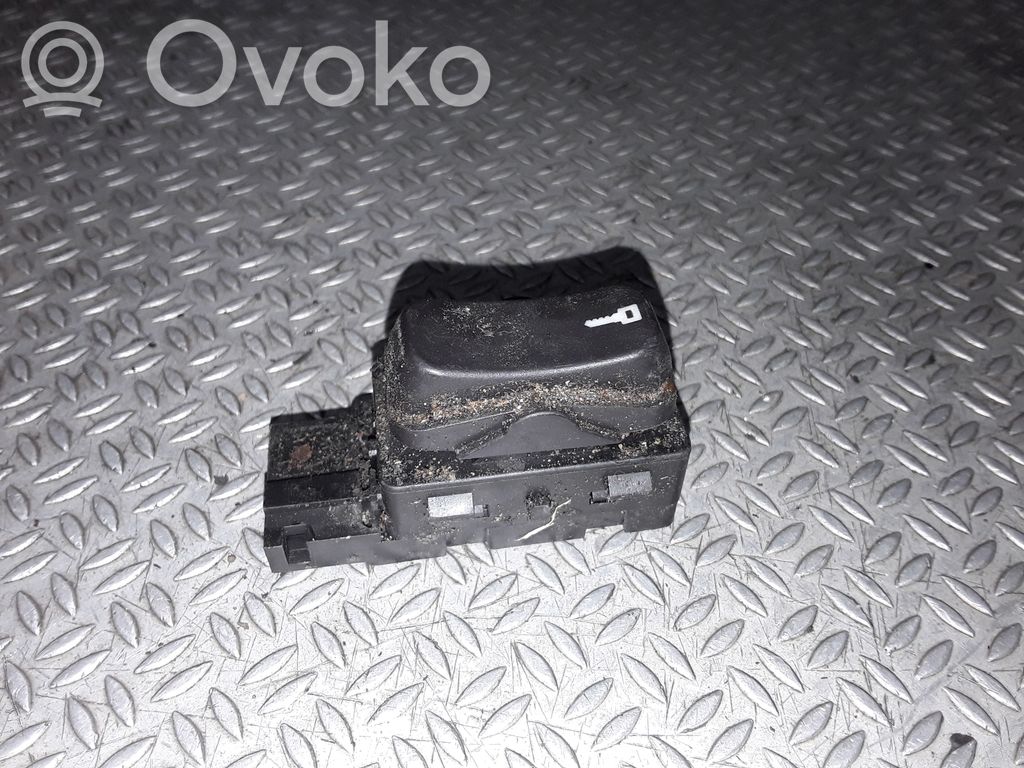 Saab 9-5 Botón interruptor de bloqueo de puertas 