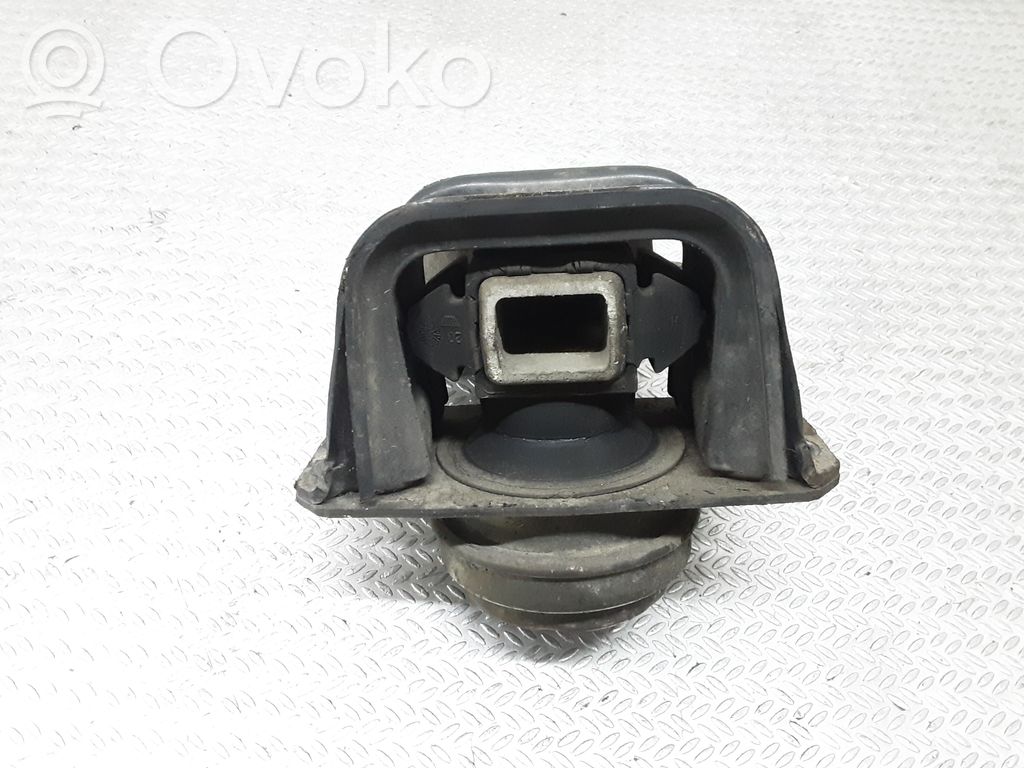 Citroen C4 I Engine mount bracket 