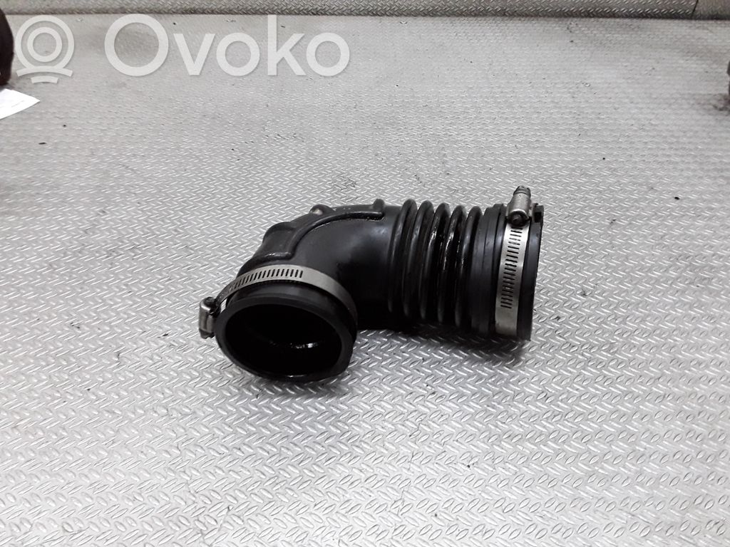 Subaru Legacy Parte del condotto di aspirazione dell'aria 