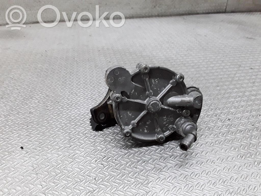 Volvo V70 Vacuum pump 