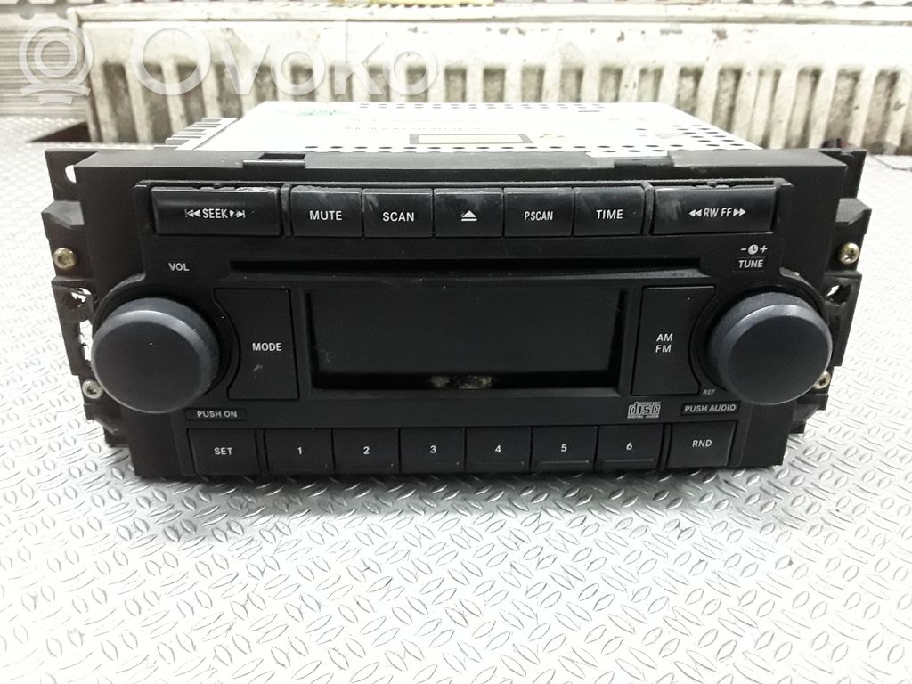 Chrysler 300 - 300C Unitate principală radio/CD/DVD/GPS 