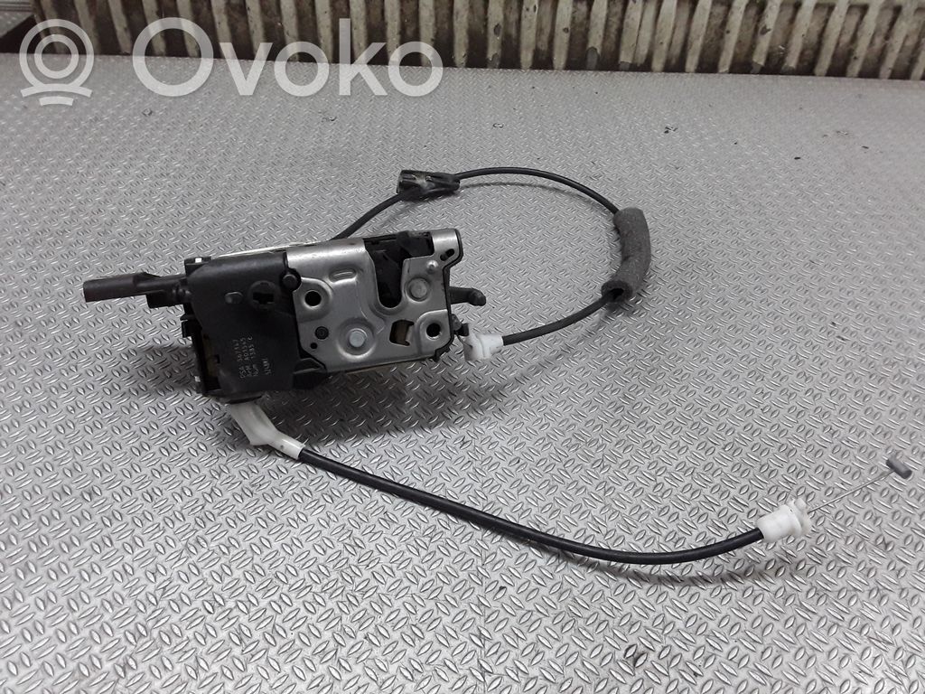 Front door lock   A01454