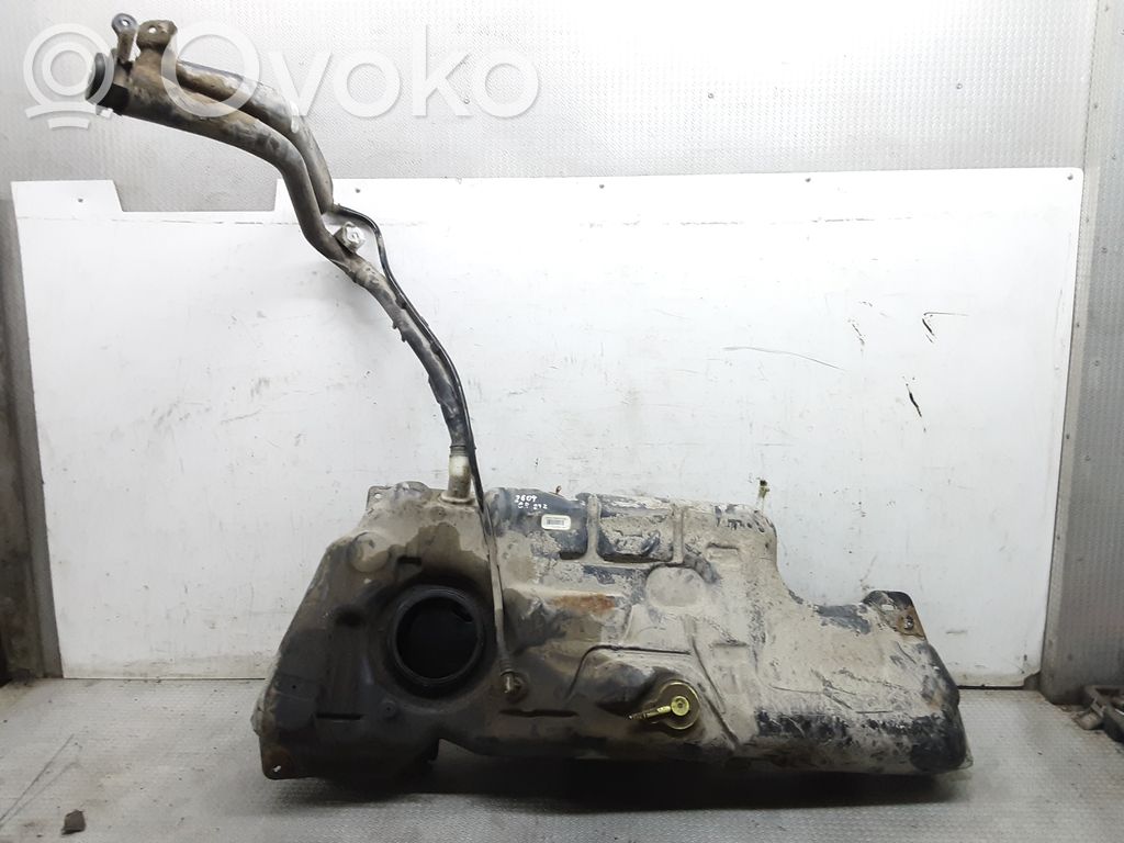 Citroen C4 I Kraftstofftank 