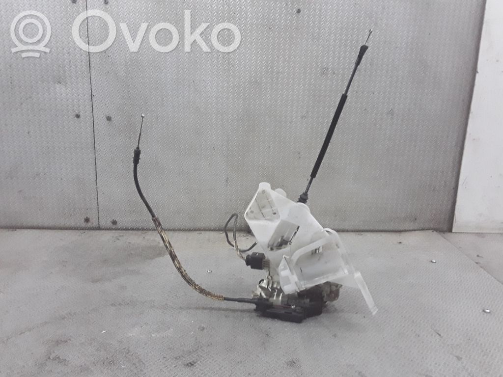 Volkswagen PASSAT B7 Încuietoare ușă spate 