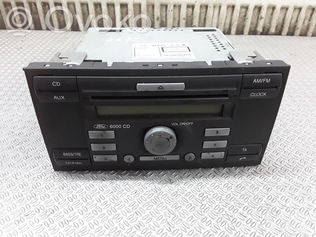Ford Focus Panel / Radioodtwarzacz CD/DVD/GPS 