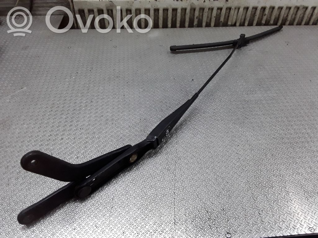 Ford C-MAX I Windshield/front glass wiper blade 