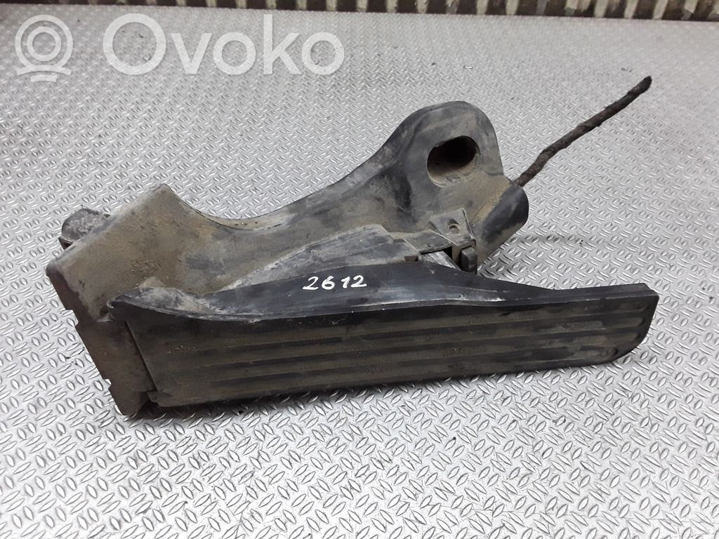 Volkswagen Caddy Pedał gazu / przyspieszenia 