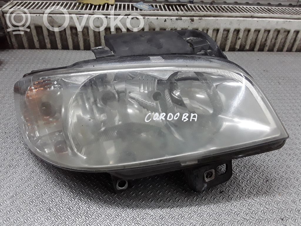 Seat Cordoba (6K) Faro/fanale 