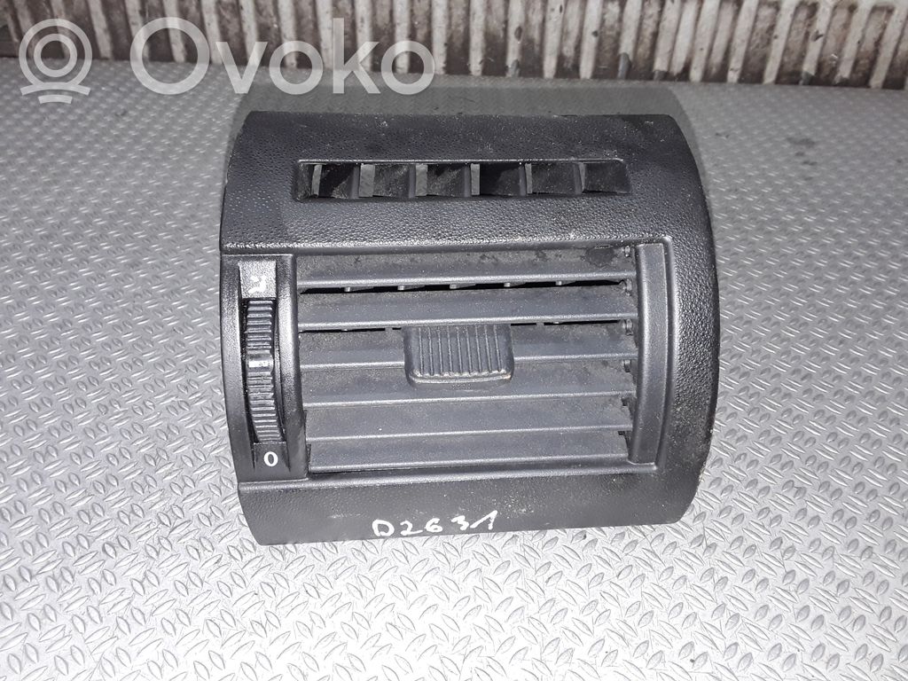 Volkswagen Fox Boczna kratka nawiewu deski rozdzielczej 