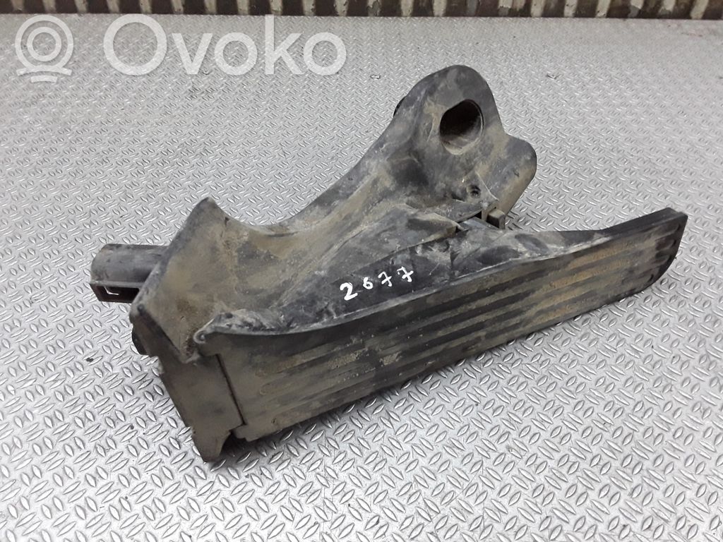 Volkswagen Caddy Pedał gazu / przyspieszenia 
