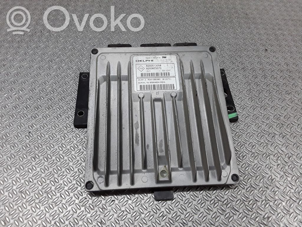 Unidad de control/módulo del motor   8200513058