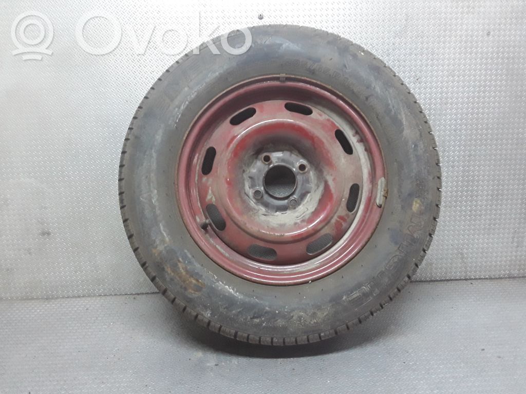 R15 rezerves ritenis