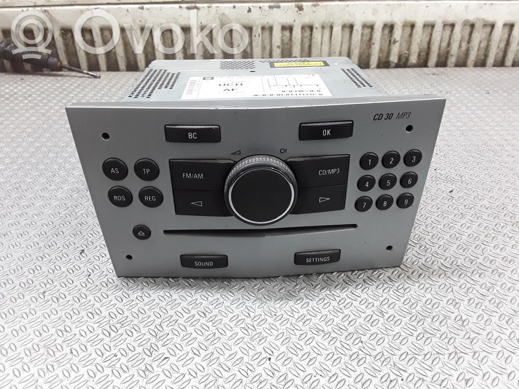 Opel Zafira B Panel / Radioodtwarzacz CD/DVD/GPS 