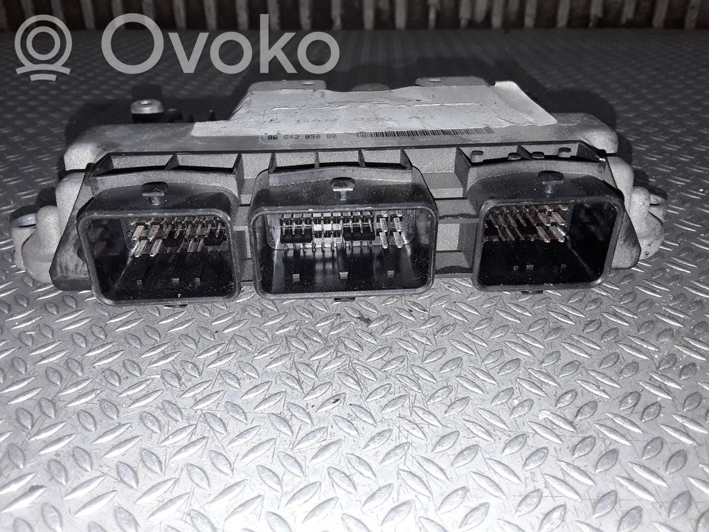 Citroen C4 I Engine control unit/module 