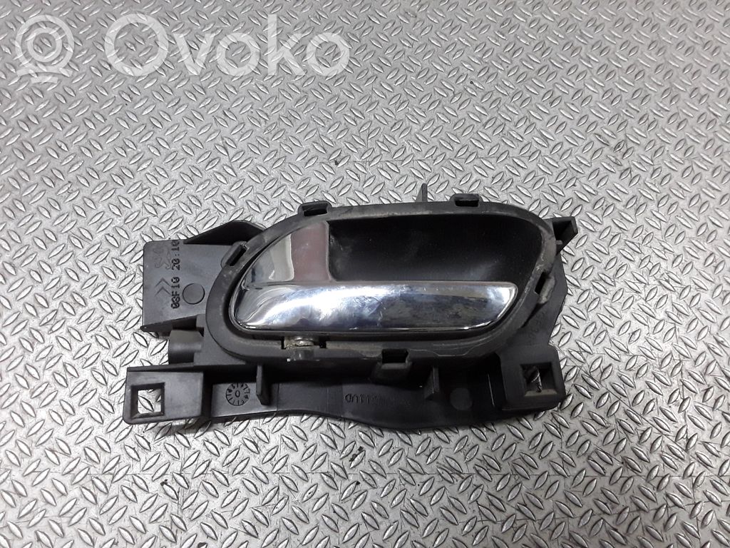 Citroen C4 I Manecilla interna puerta trasera 