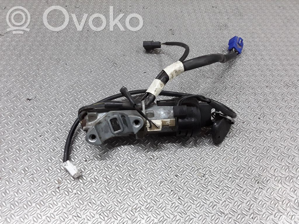 Subaru Legacy Užvedimo spynelė 