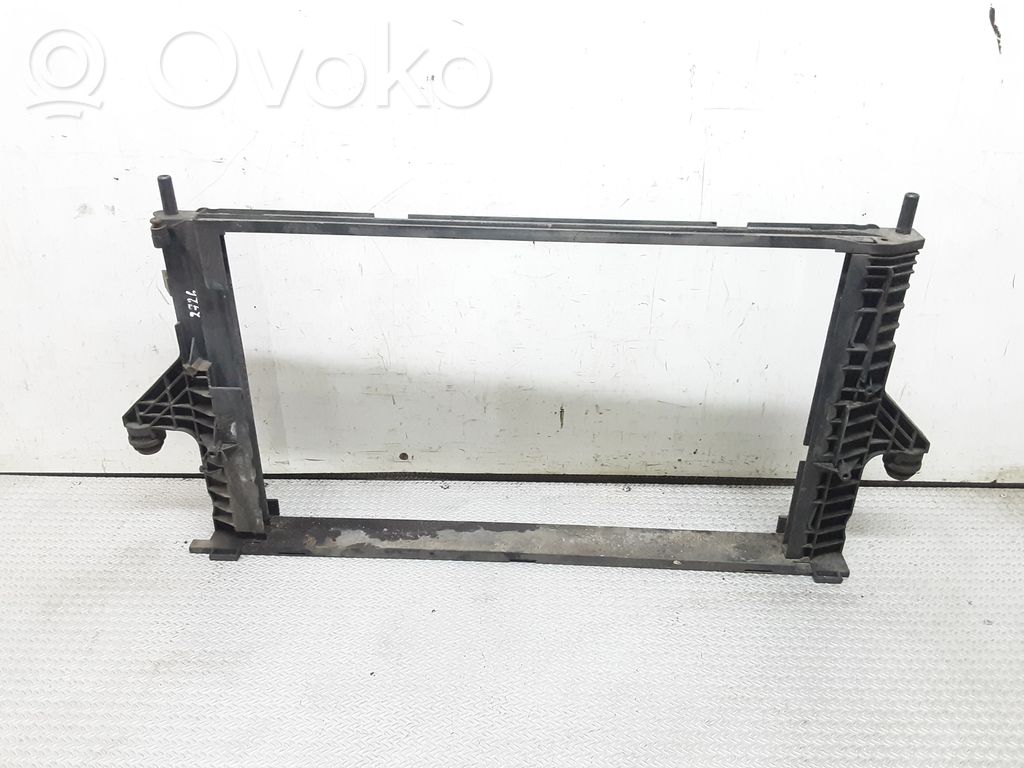 Volvo S40 Панель радиаторов 
