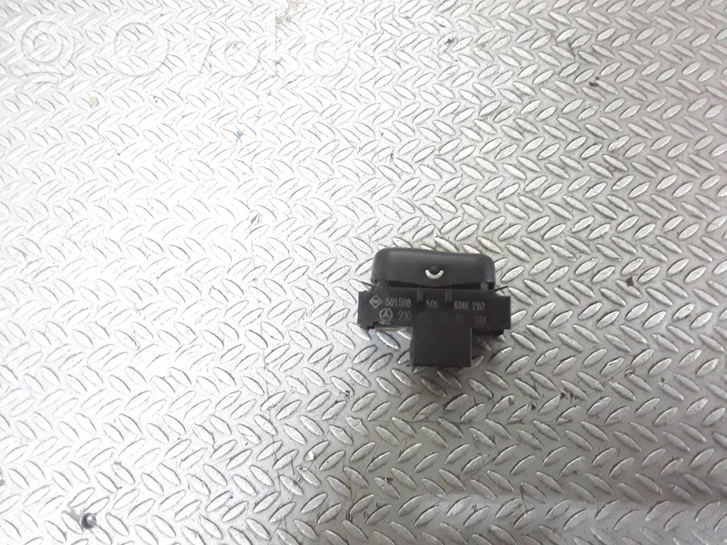 Mercedes-Benz E W210 Headlight washer switch 