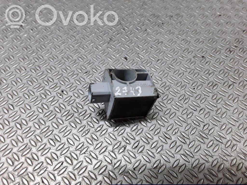 Suzuki Swift I Airbagsensor Crashsensor Drucksensor 