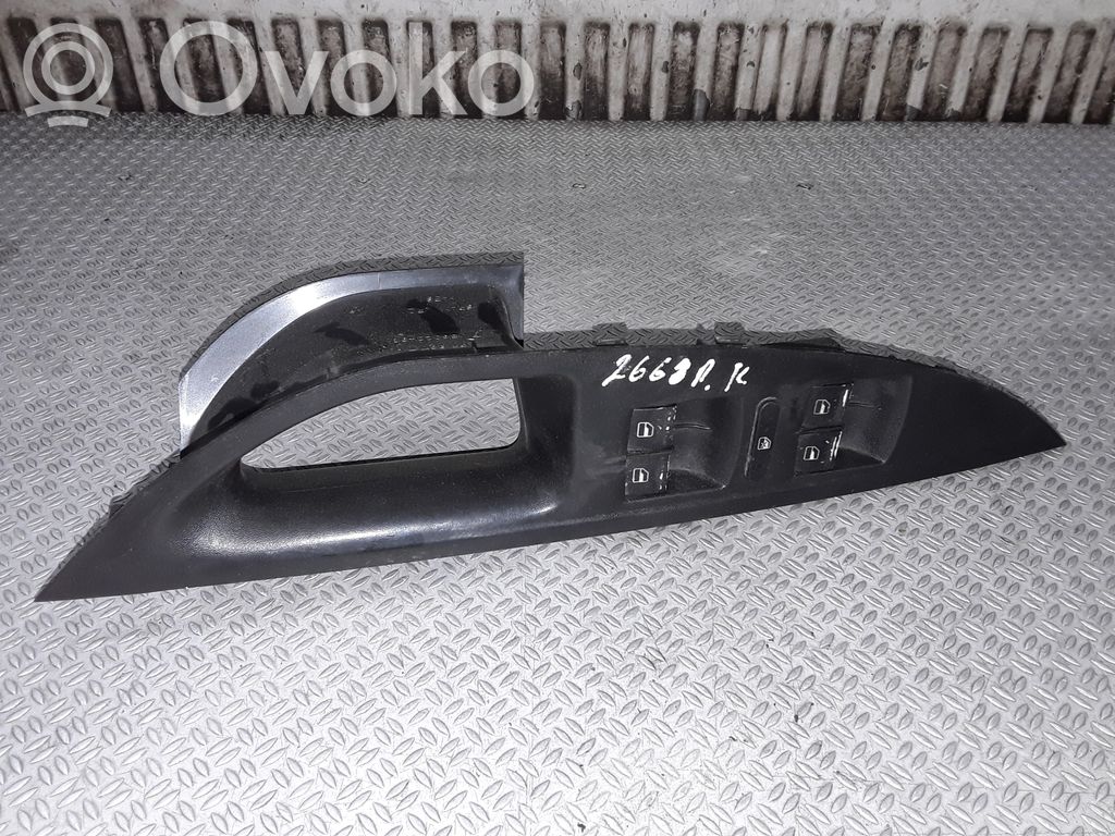 Interrupteur commade lève-vitre   1K4959857