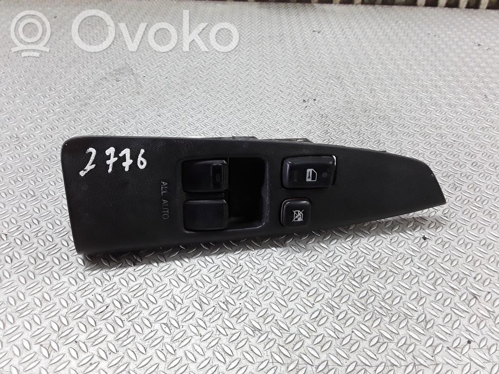 Toyota Corolla Verso E121 Interruptor del elevalunas eléctrico 