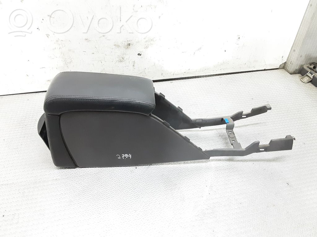 Subaru Outback Center console 