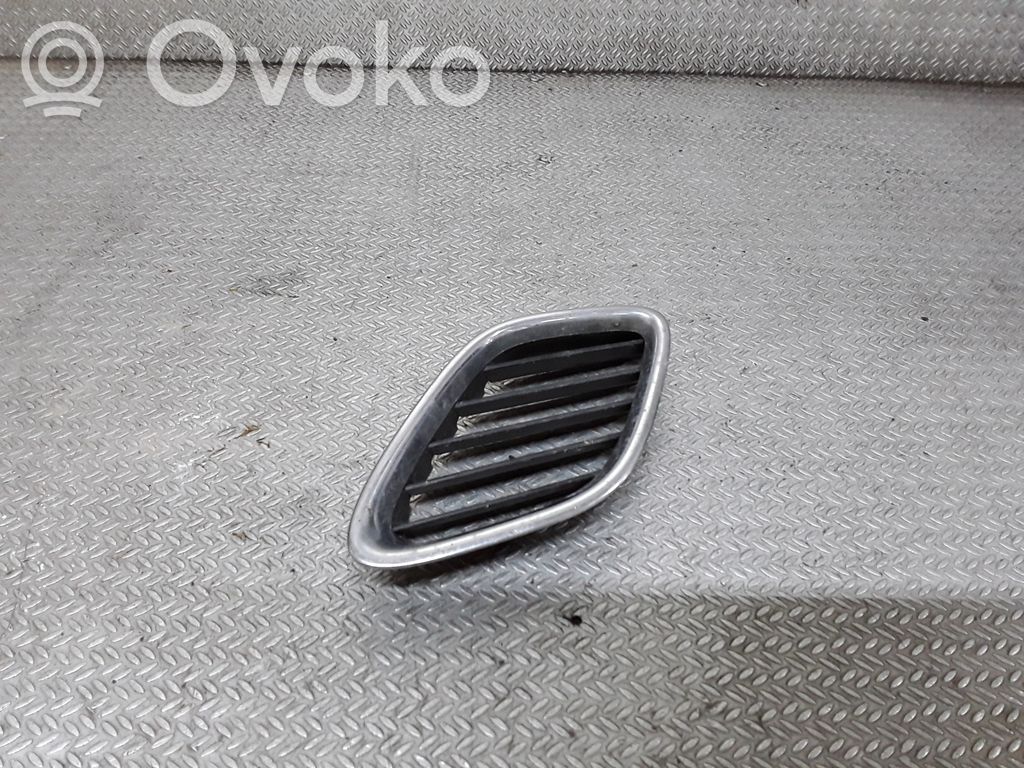 Saab 9-3 Ver2 Etupuskurin alempi jäähdytinsäleikkö 