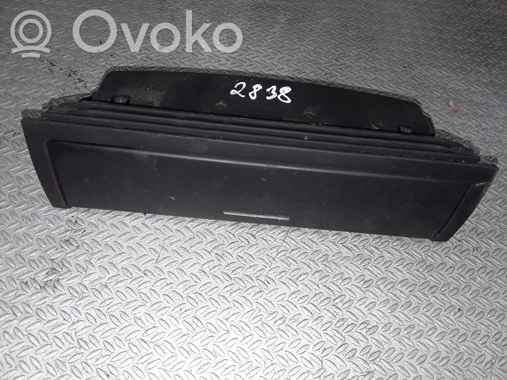 BMW 3 E46 Consola central de la guantera 