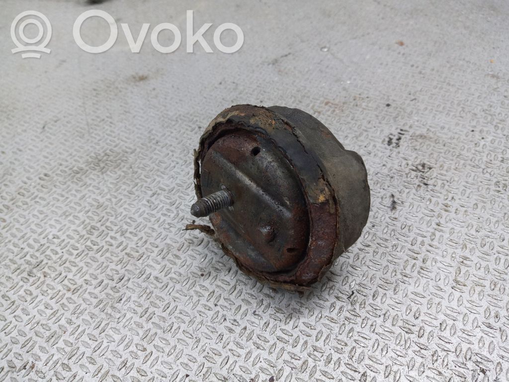 BMW 3 E46 Engine mount bracket 