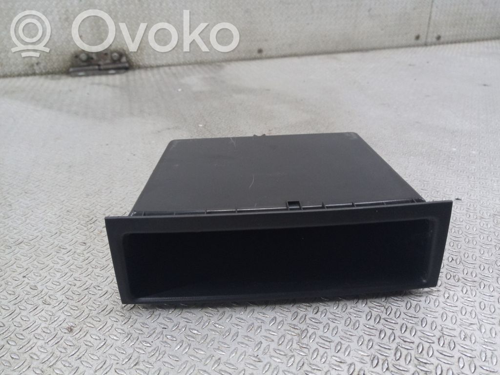 Skoda Fabia Mk1 (6Y) Boîte / compartiment de rangement pour tableau de bord 