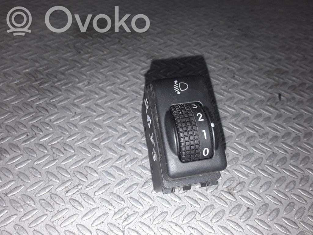Nissan Note (E11) Headlight level height control switch 