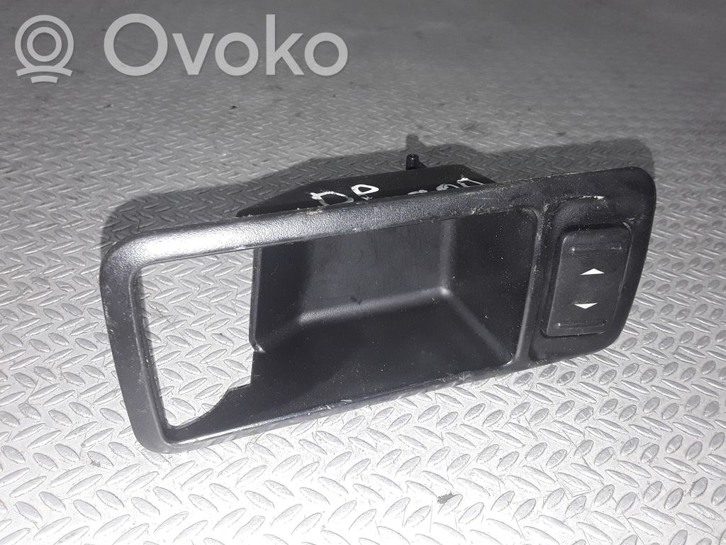 Ford C-MAX I Interruptor del elevalunas eléctrico 