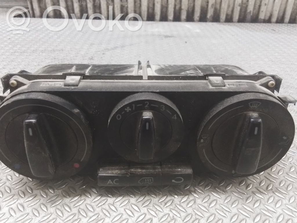 Climate control unit   7M3907049C