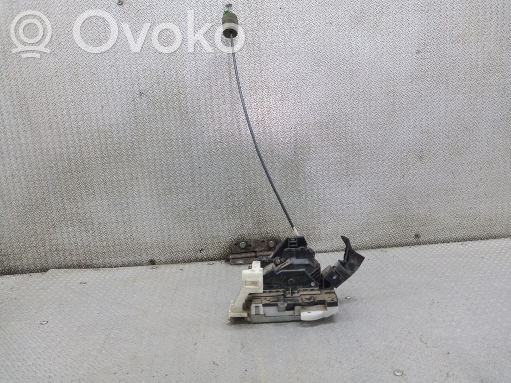 Serrure de porte arrière   2S4AA26412EB